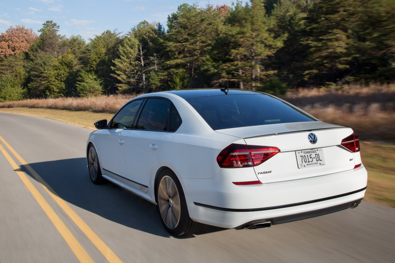 Illustration for article titled The Volkswagen Passat GT Concept Is Like The World's Fattest GTI